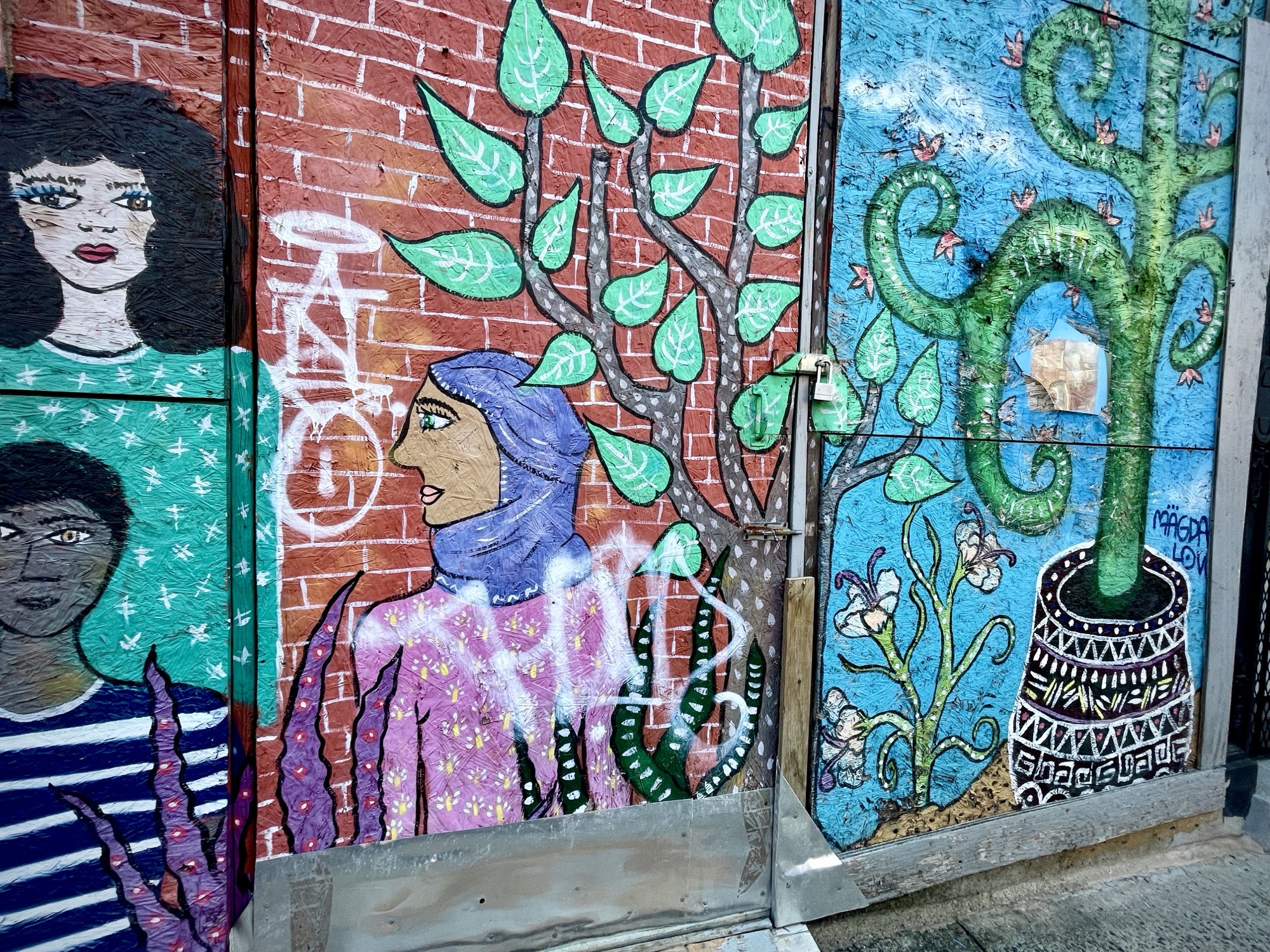 Vine Graffiti in Brooklyn