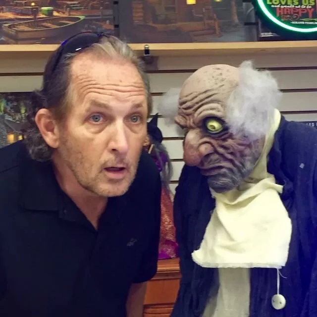 Dad is Good at Demon Hunting